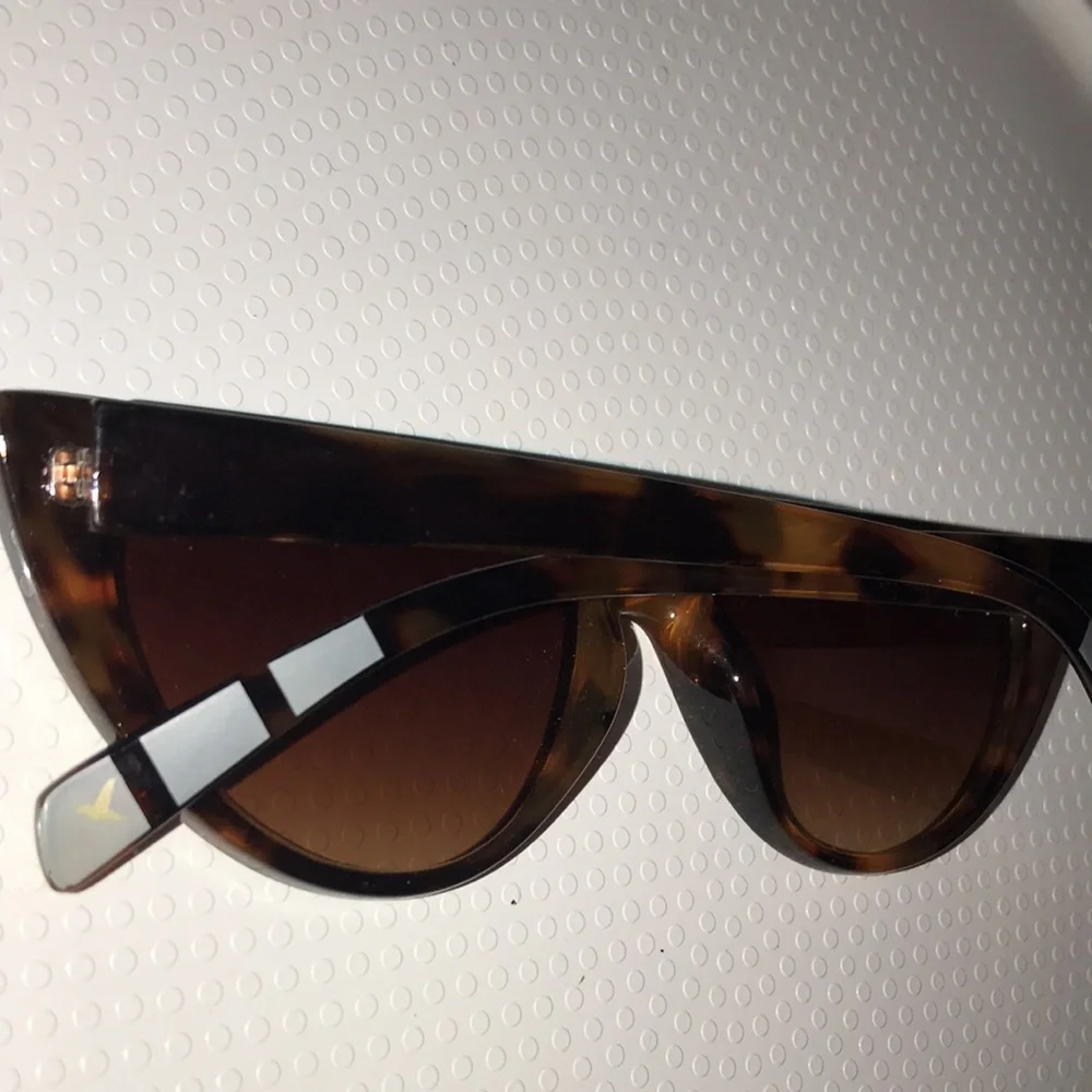 🆕American Eagle Sunglasses